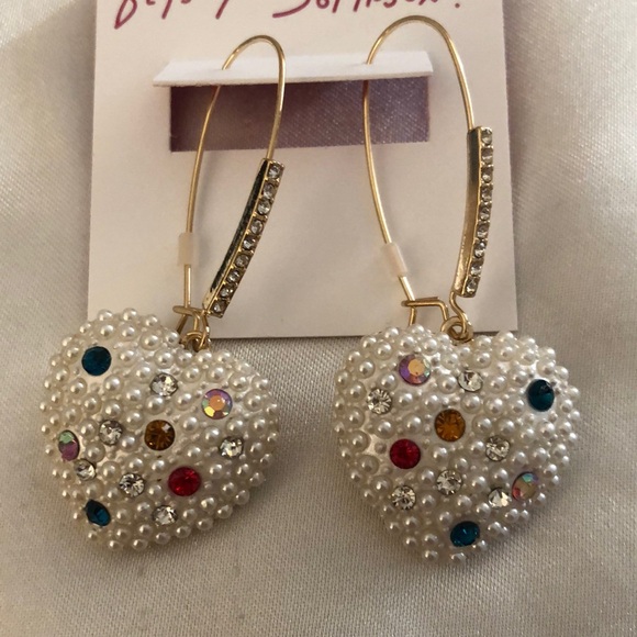 Betsey Johnson Gold Tone Pop Heart Faux Pearl & Crystal Drop Earrings NWT - Picture 4 of 10